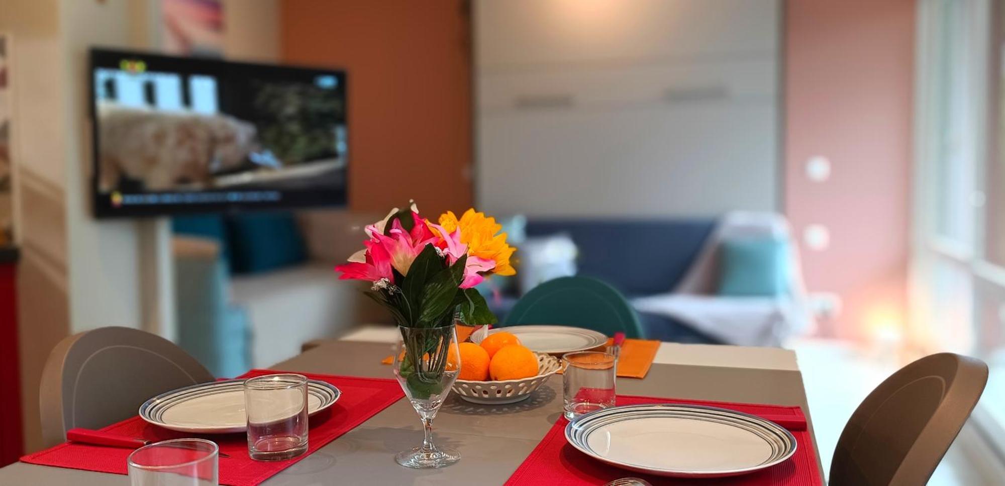 Studio Proche Plage - Parking Gratuit Et Prive - Terrasse Et Petit Jardin Cloture Courseulles-sur-Mer Exterior photo