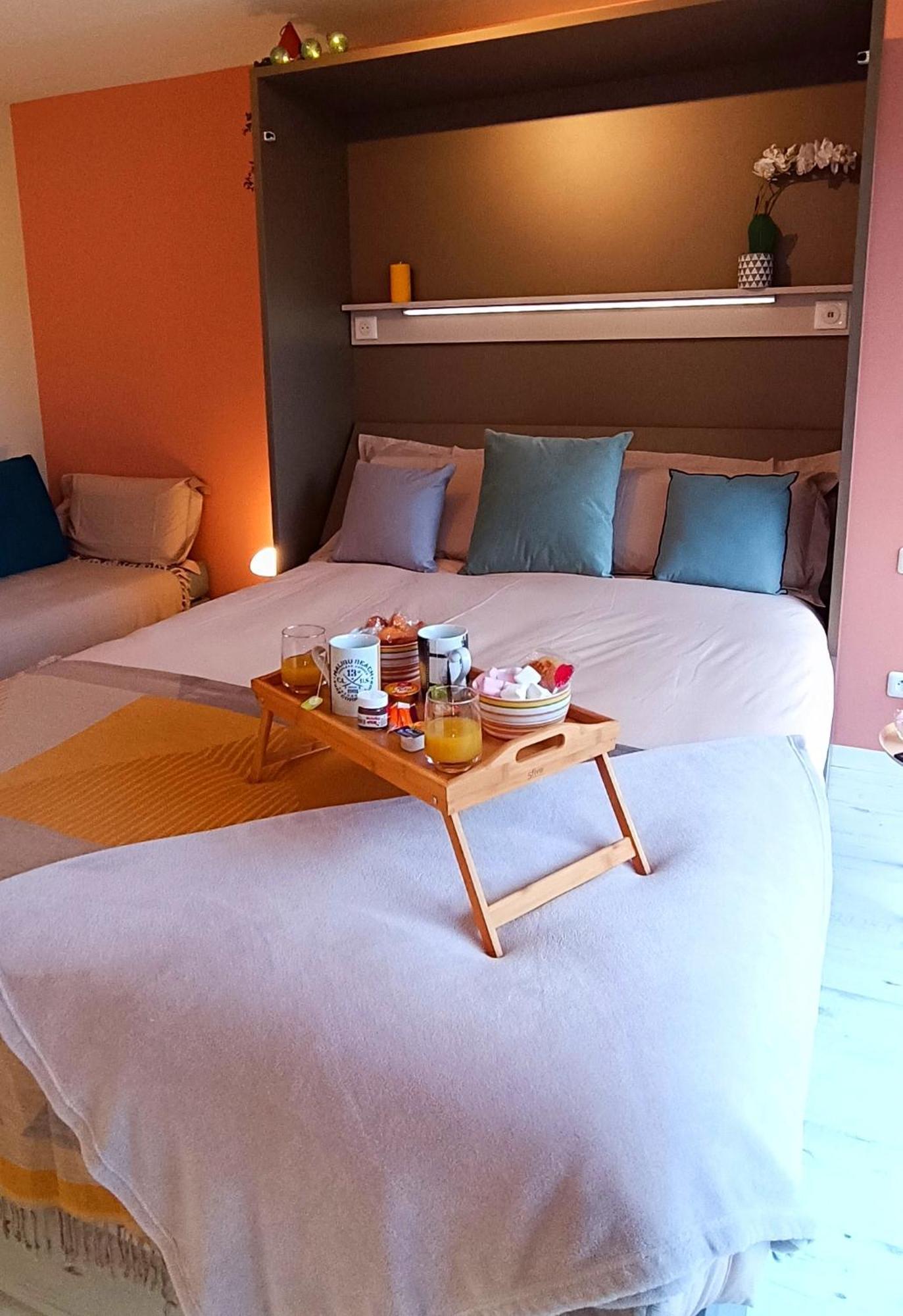 Studio Proche Plage - Parking Gratuit Et Prive - Terrasse Et Petit Jardin Cloture Courseulles-sur-Mer Exterior photo