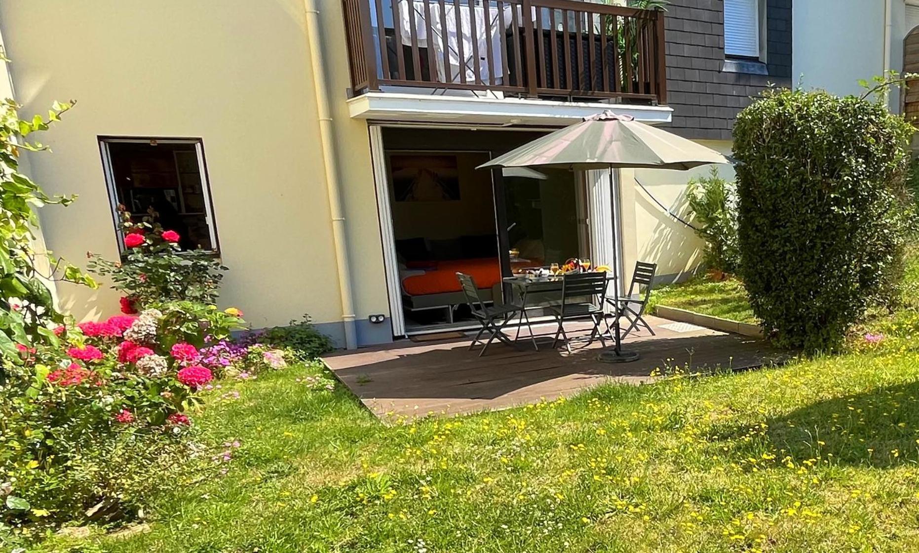 Studio Proche Plage - Parking Gratuit Et Prive - Terrasse Et Petit Jardin Cloture Courseulles-sur-Mer Exterior photo